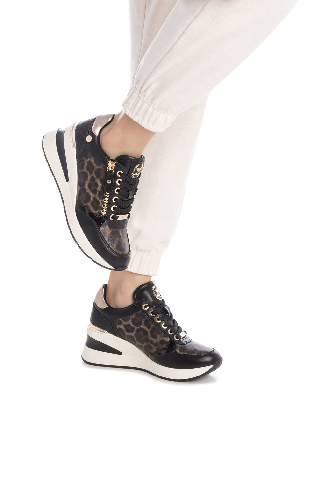 XTI Sapatilha de mulher antiderrapante