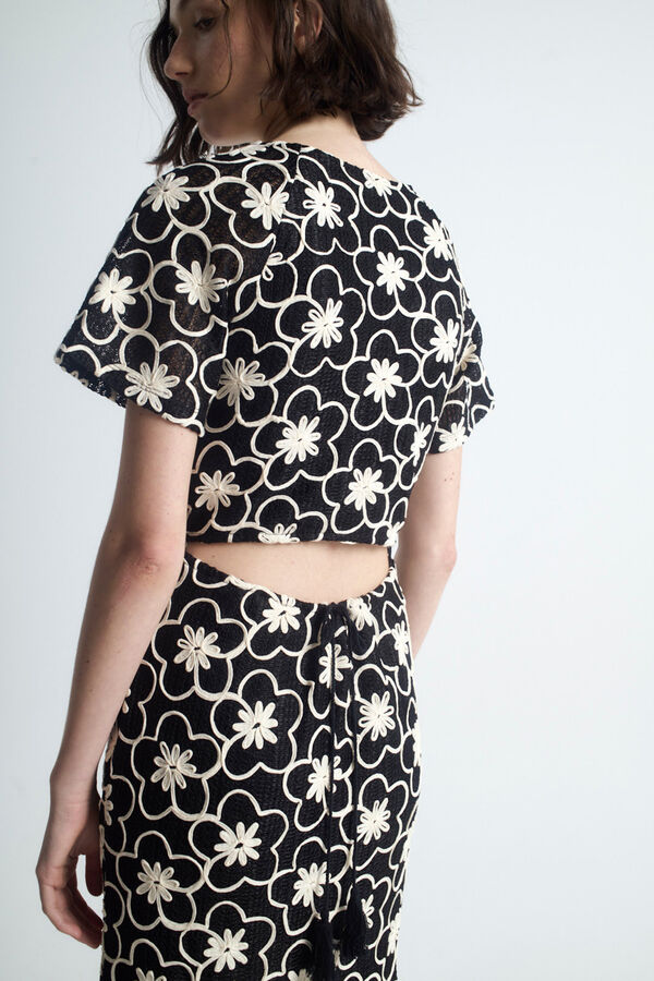 Object Vestido midi bordado Preto