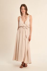 Molly Bracken Vestido comprido de manga cava com detalhes bordados