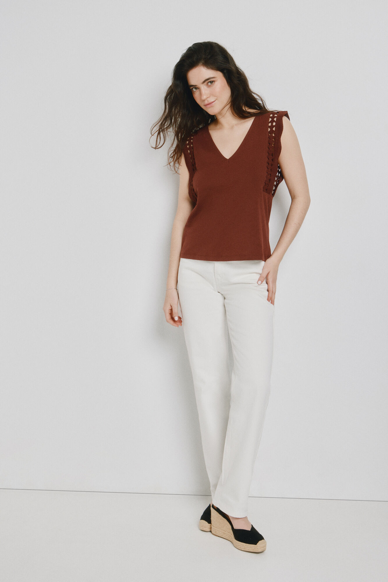 Vero Moda Top sem mangas com recortes