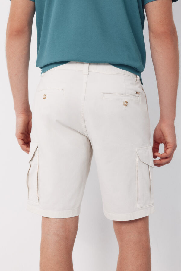Cortefiel Cargo Bermuda shorts Ivory