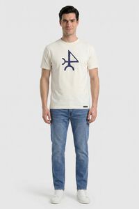 Valecuatro T-shirt logo