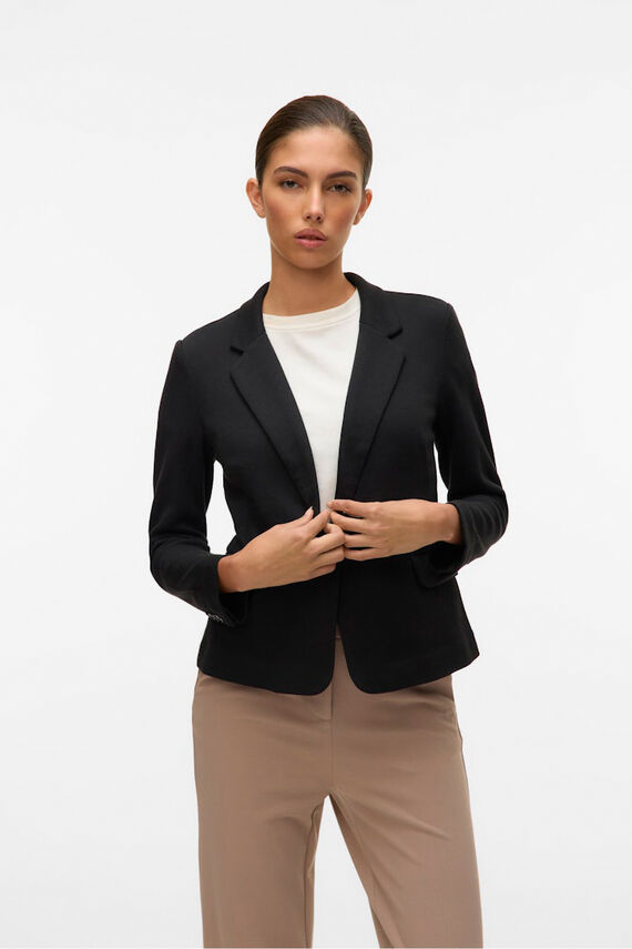 Blazer con solapa y bolsillos