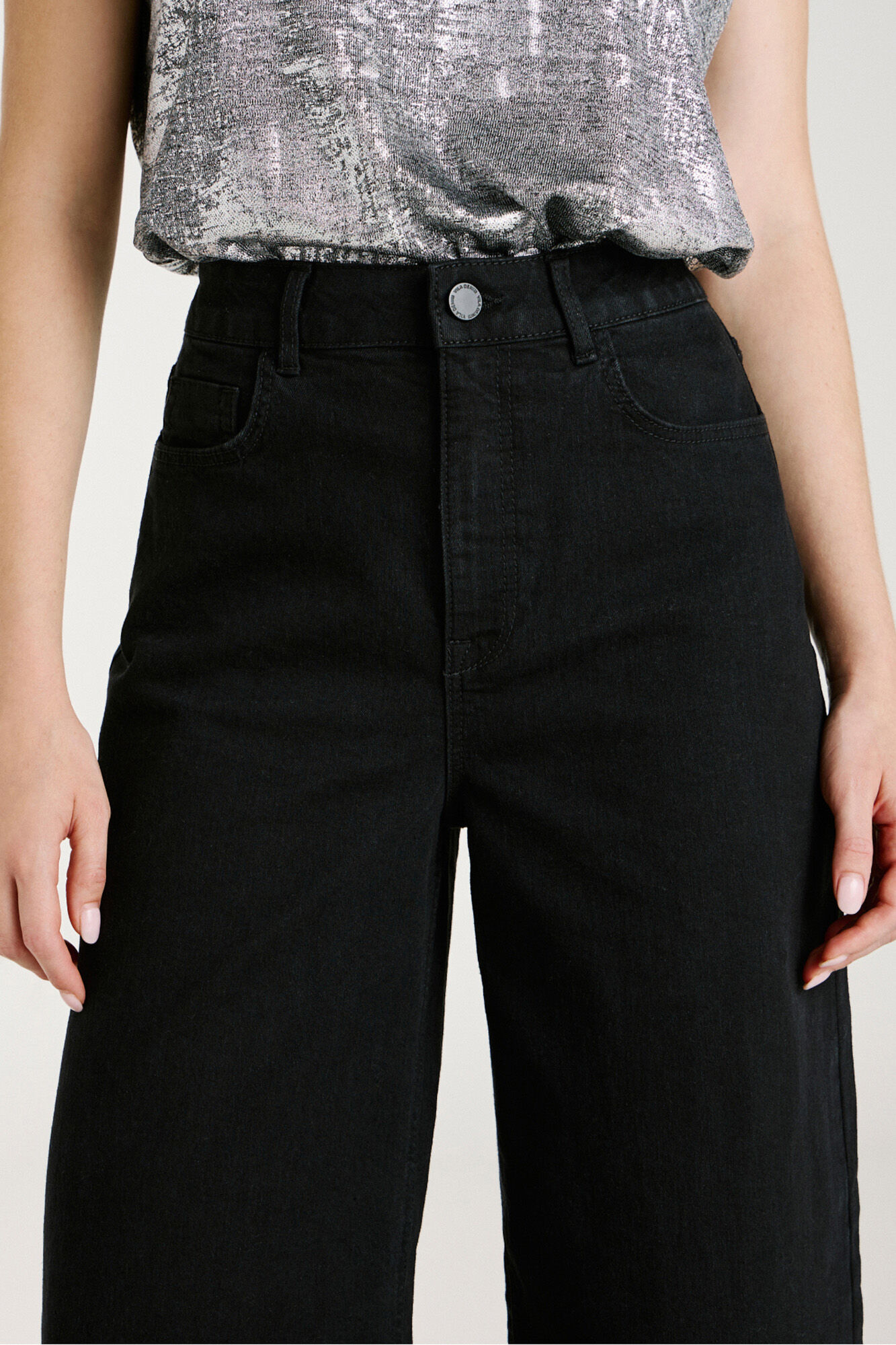 Vila Cal&ccedil;a cal&ccedil;a de perna larga