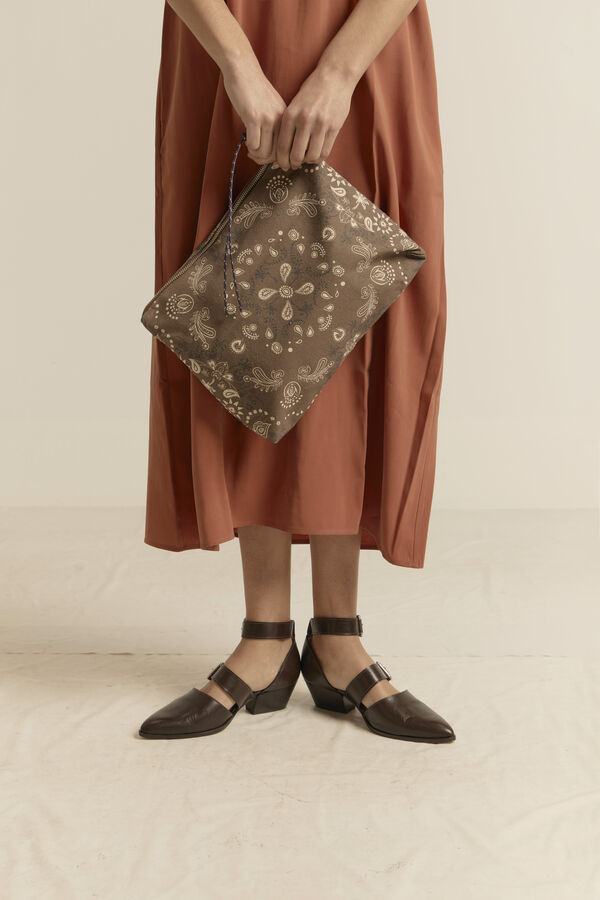 Zubi Pouch handbag Dark brown