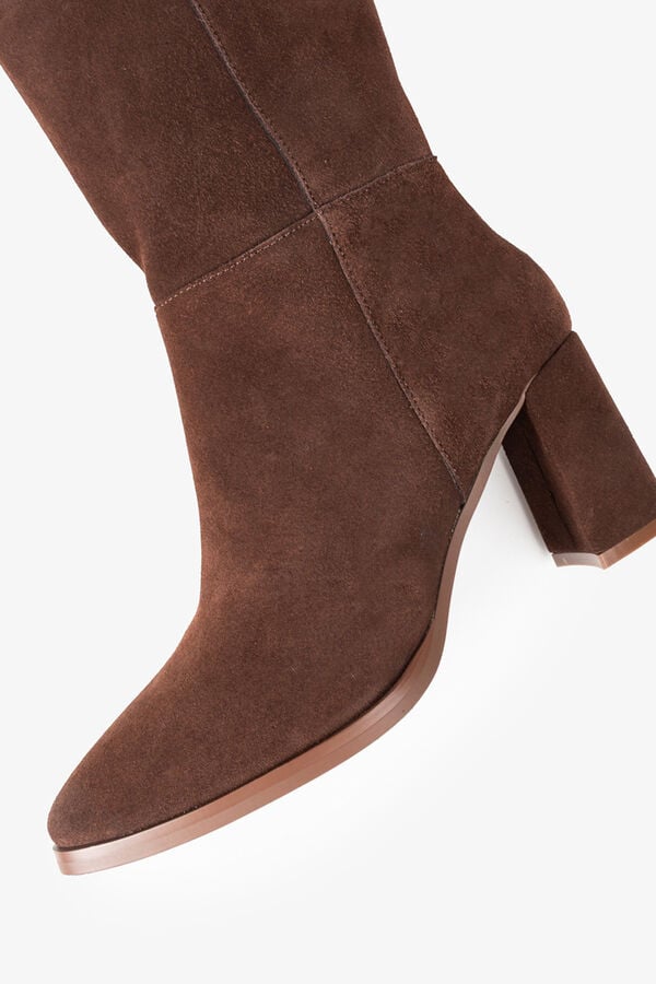 Popa Botas feminina Sinnara Croute Castanho