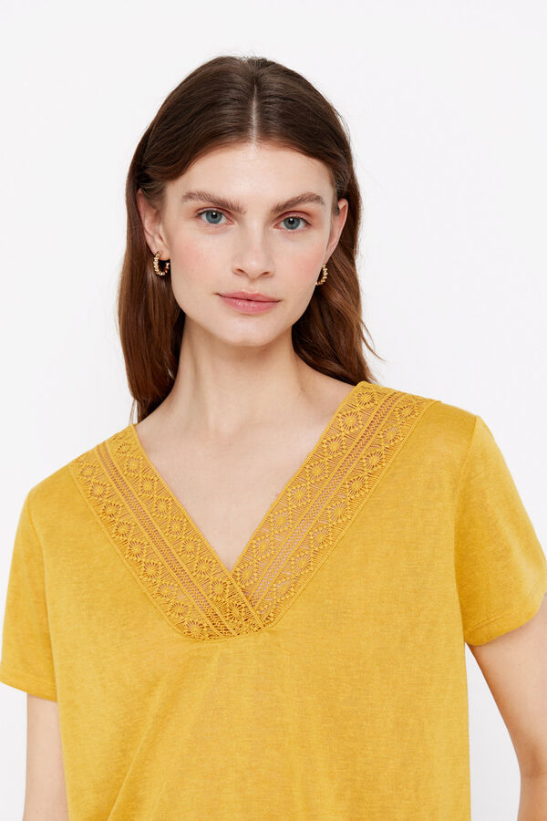 Cortefiel Camiseta efecto lino Amarillo