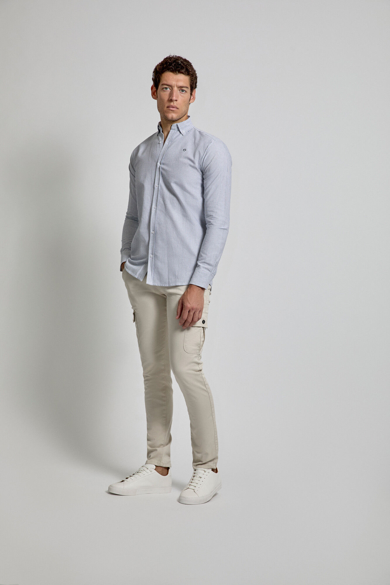 Street Monkey Camisa Oxford rayas con logo