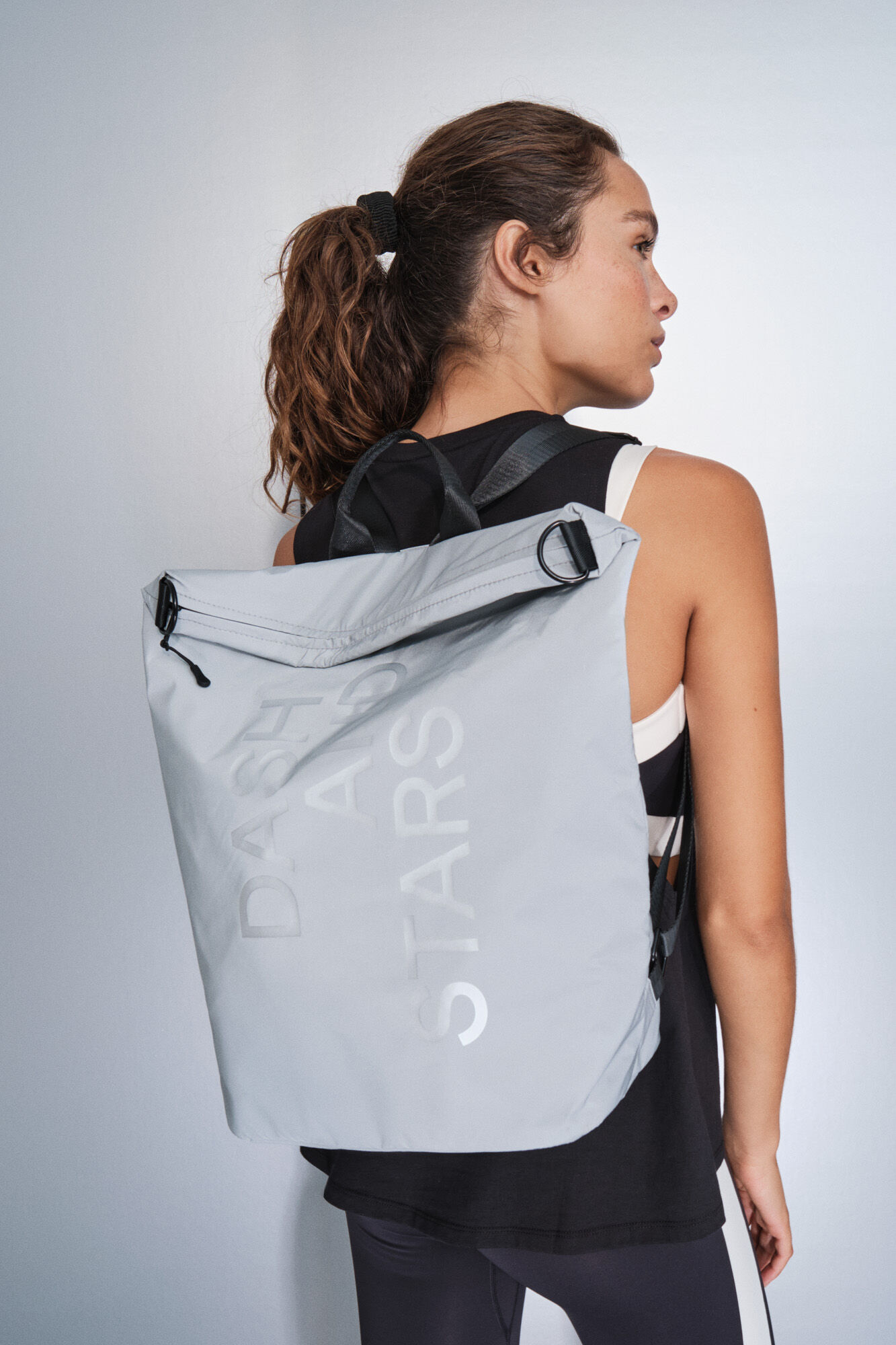 Dash and Stars Mochila multiposici&oacute;n nylon efecto metalizado