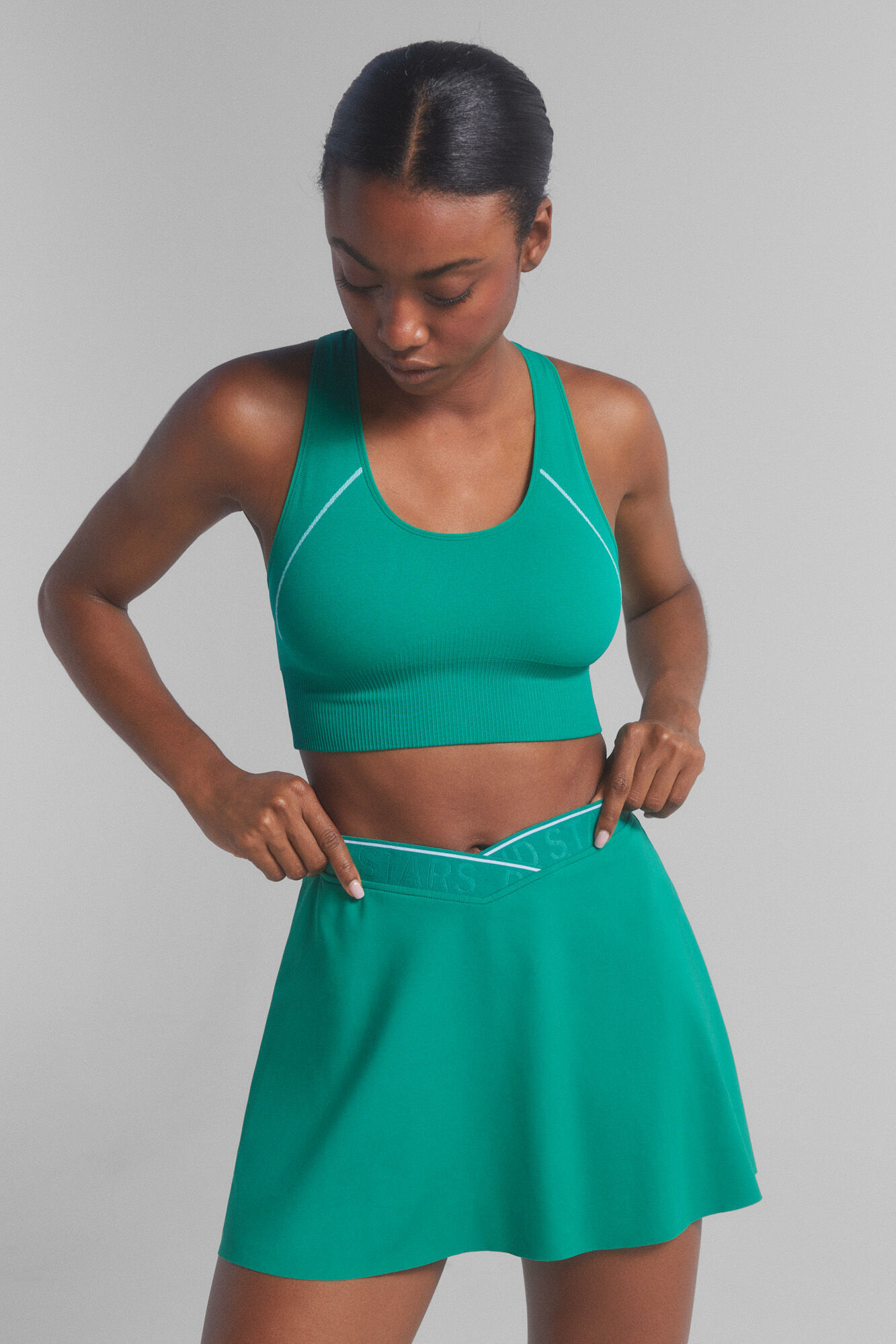 Cortefiel Falda microfibra verde malla interior 2026 | Ropa