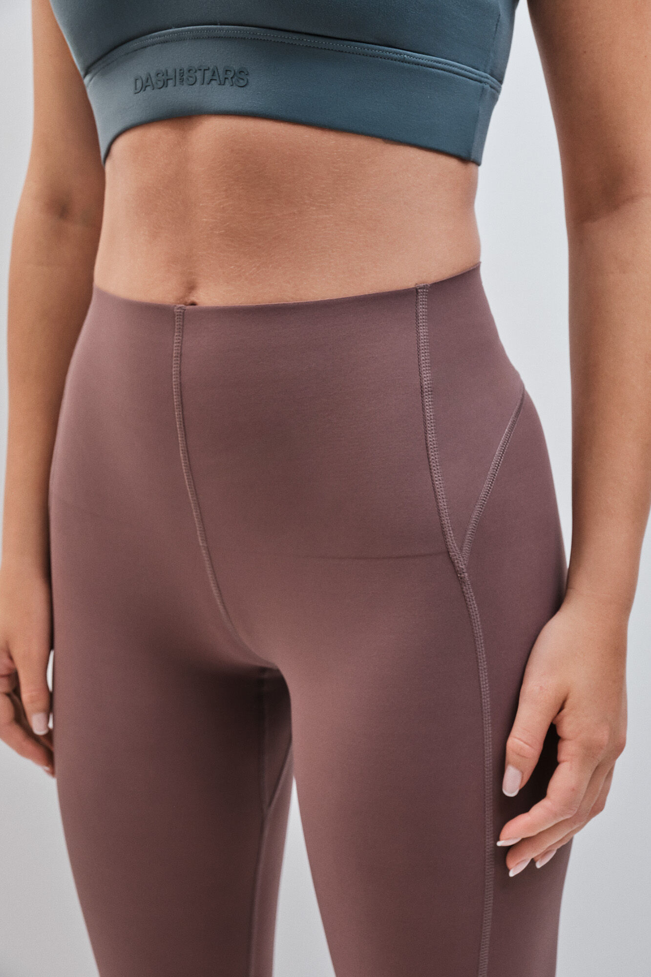 Dash and Stars Leggings COMPRESSIVE comprida castanha