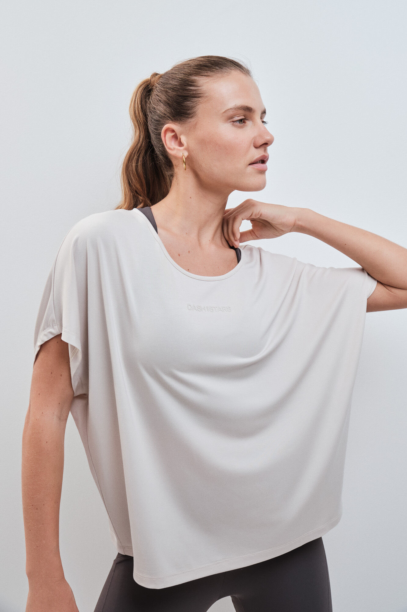 Dash and Stars T-shirt de manga curta em modal cinza