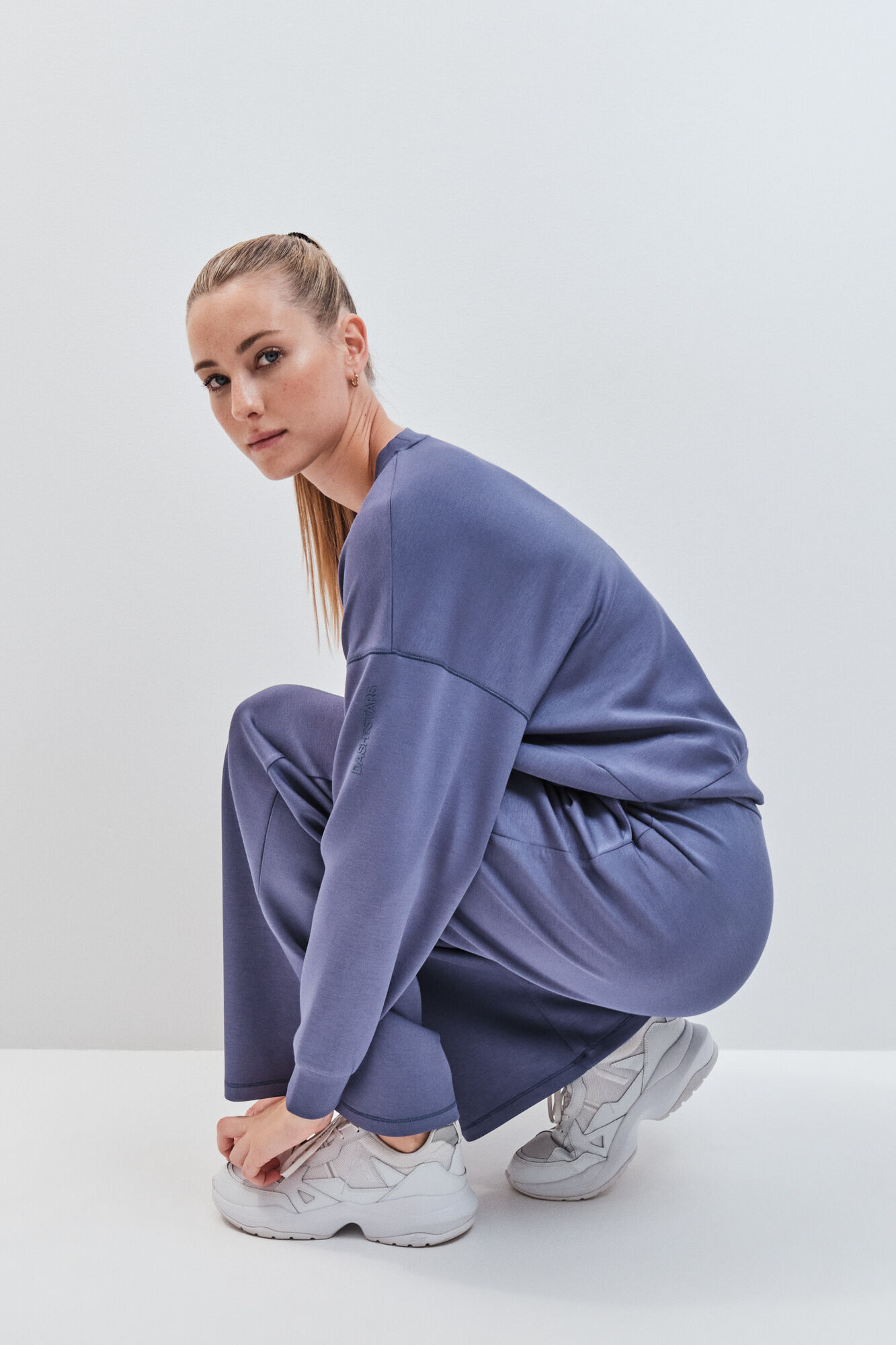 Dash and Stars Sweatshirt college em modal azul