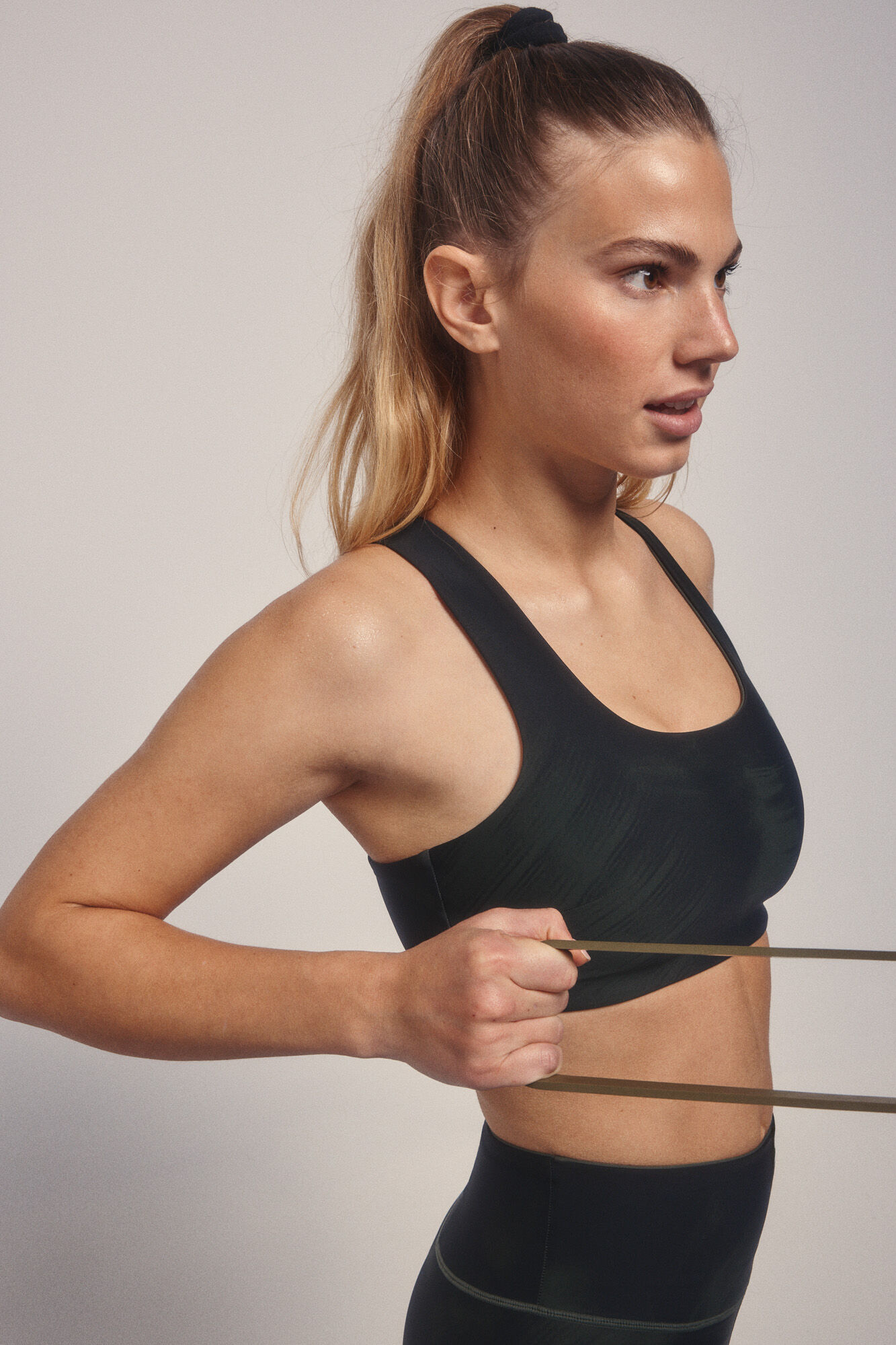 Cortefiel Sujetador deportivo 4D STRECH estampado verde