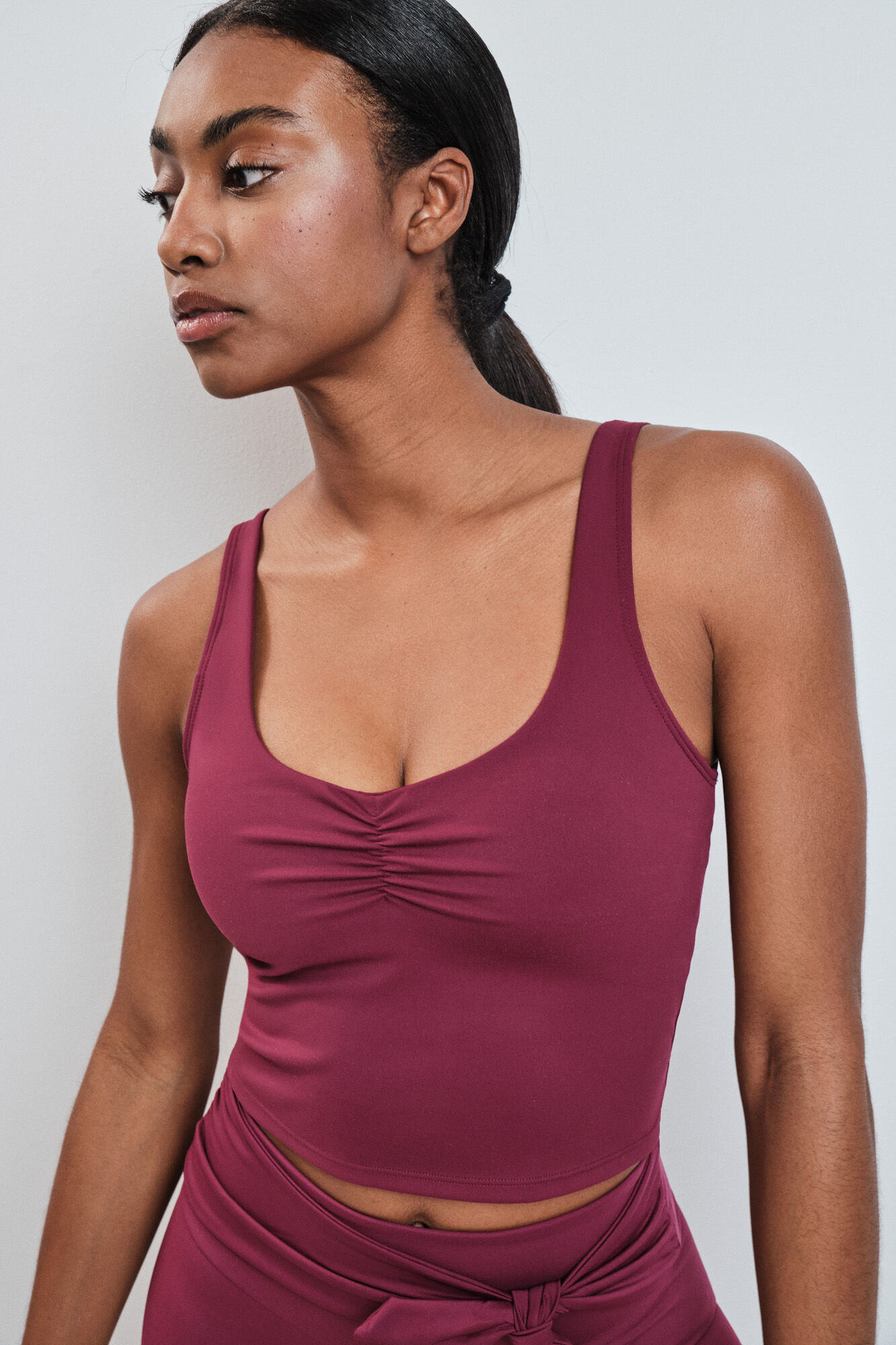 Dash and Stars Top desportivo SOFT MOVE granate