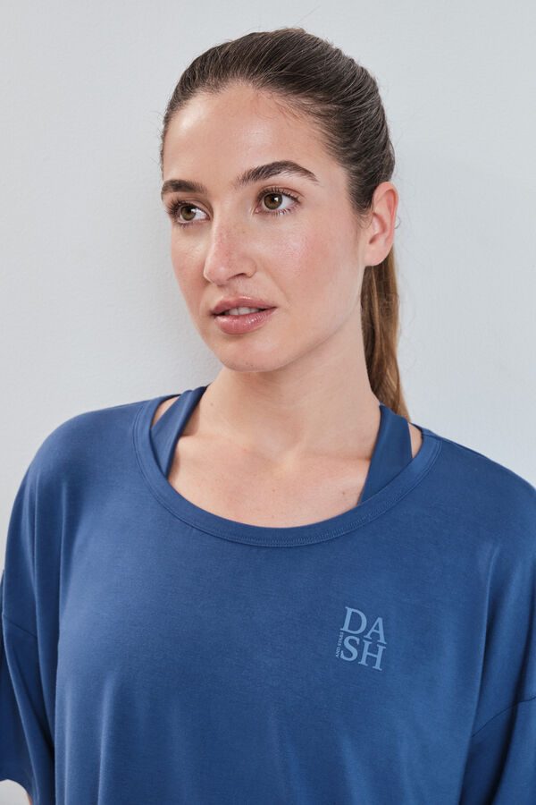 Dash and Stars Blue extra soft short sleeve T-shirt"This sounds good. "Extra soft" describes the T-shirt's feel, and "short sleeve" describes its cut. Both are blue