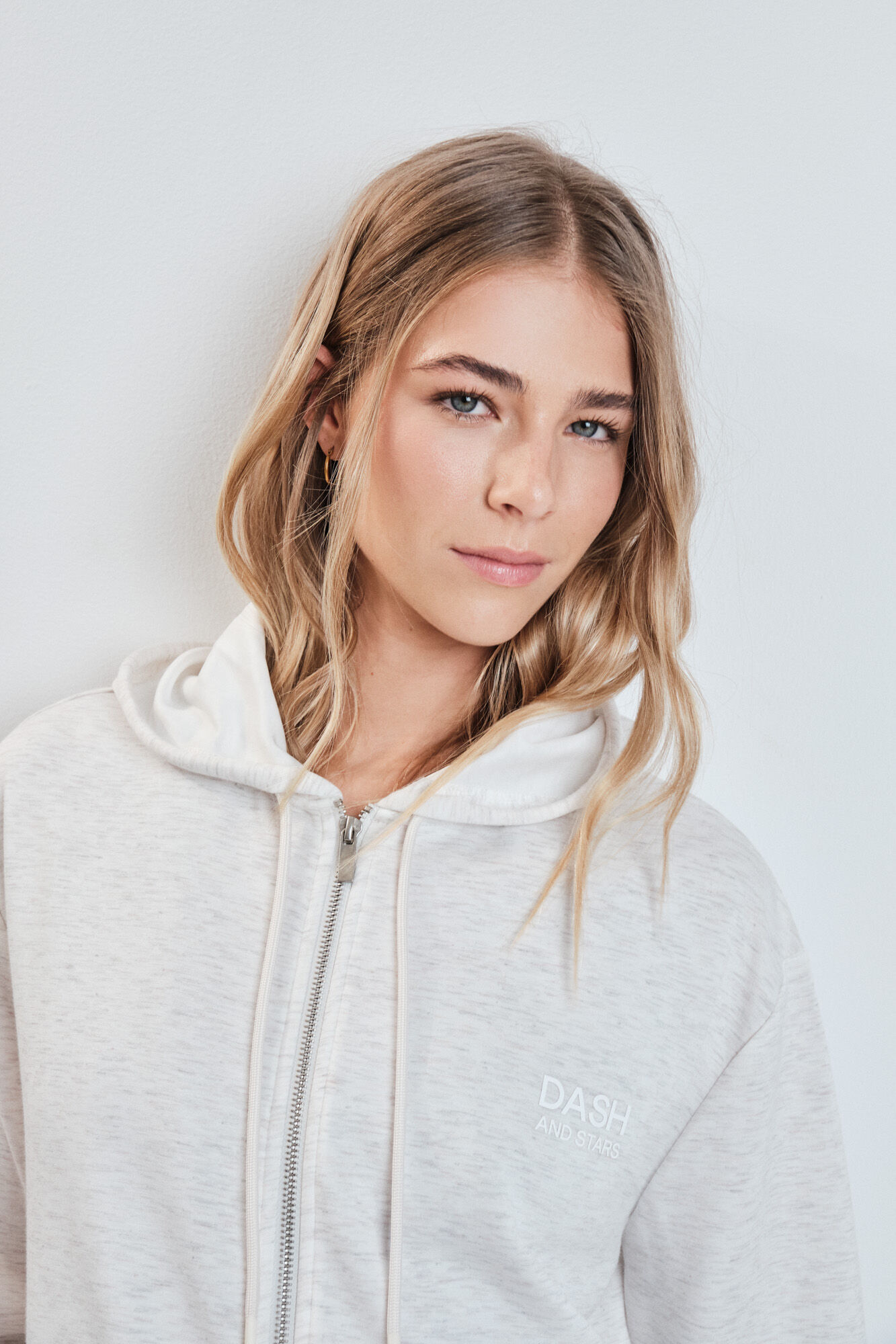 Dash and Stars Casaco com capuz em viscose suave cinzento