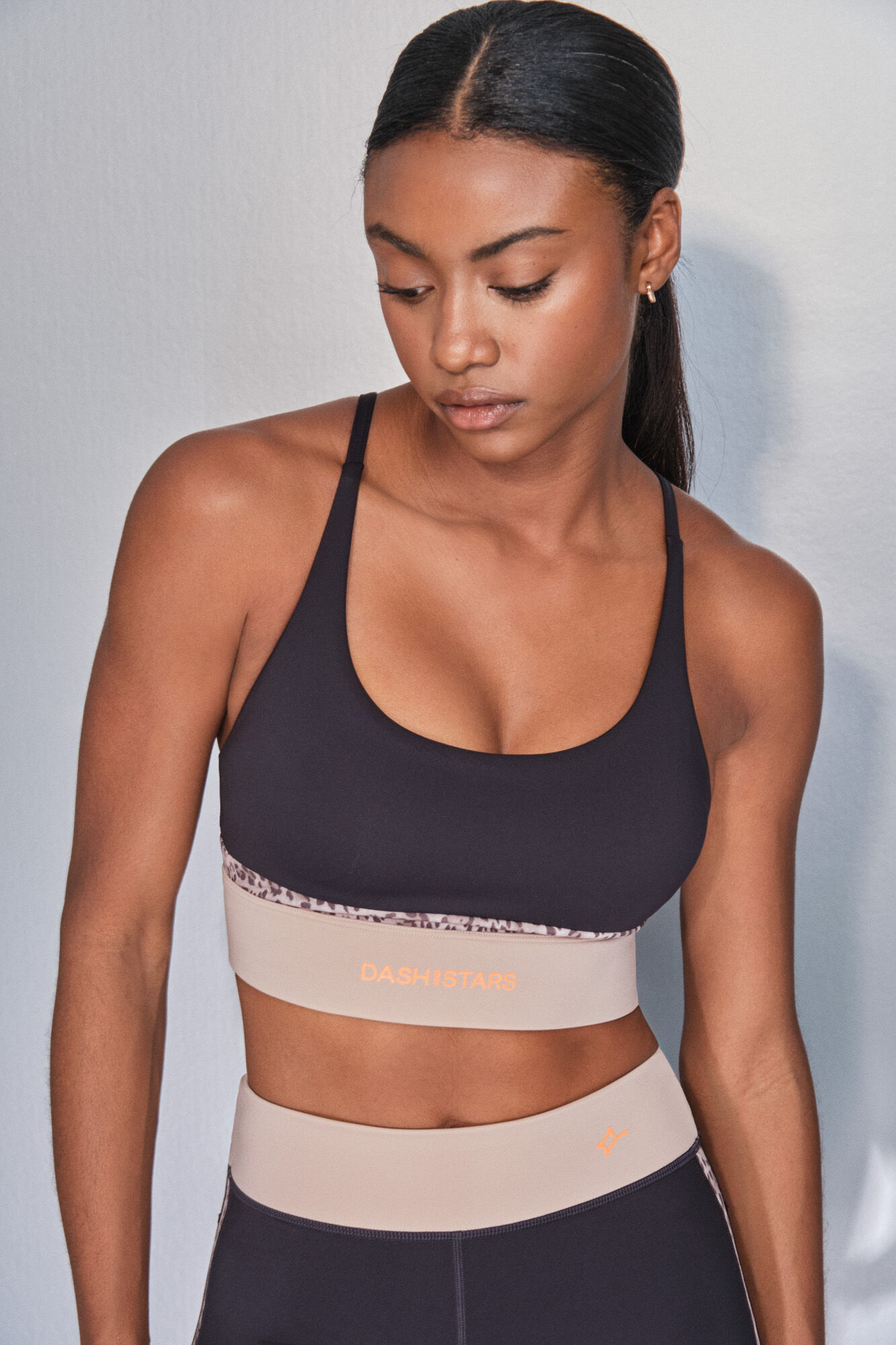 Dash and Stars Sujetador deportivo 4D STRETCH negro animal print 