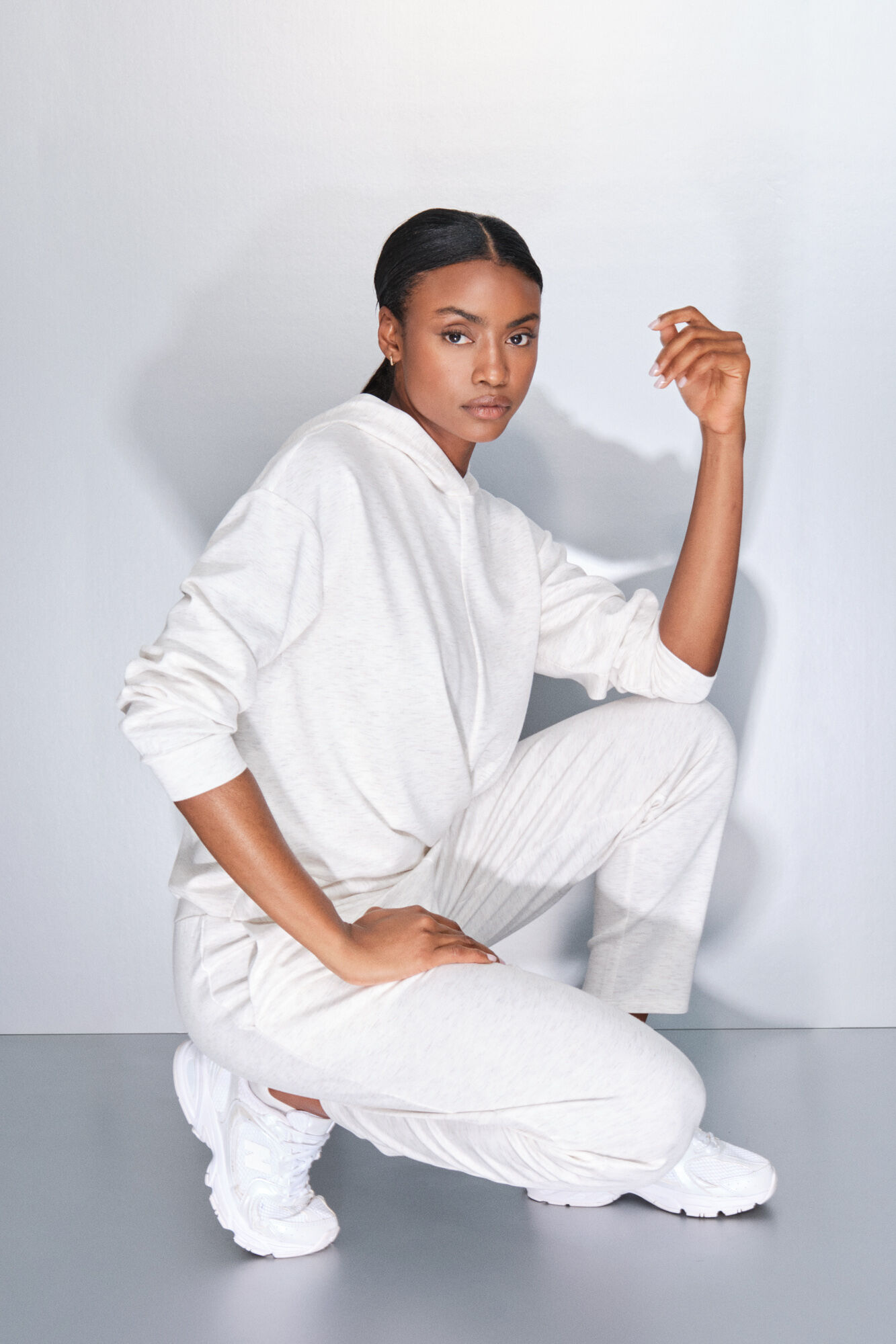 Dash and Stars Cal&ccedil;a jogger branca