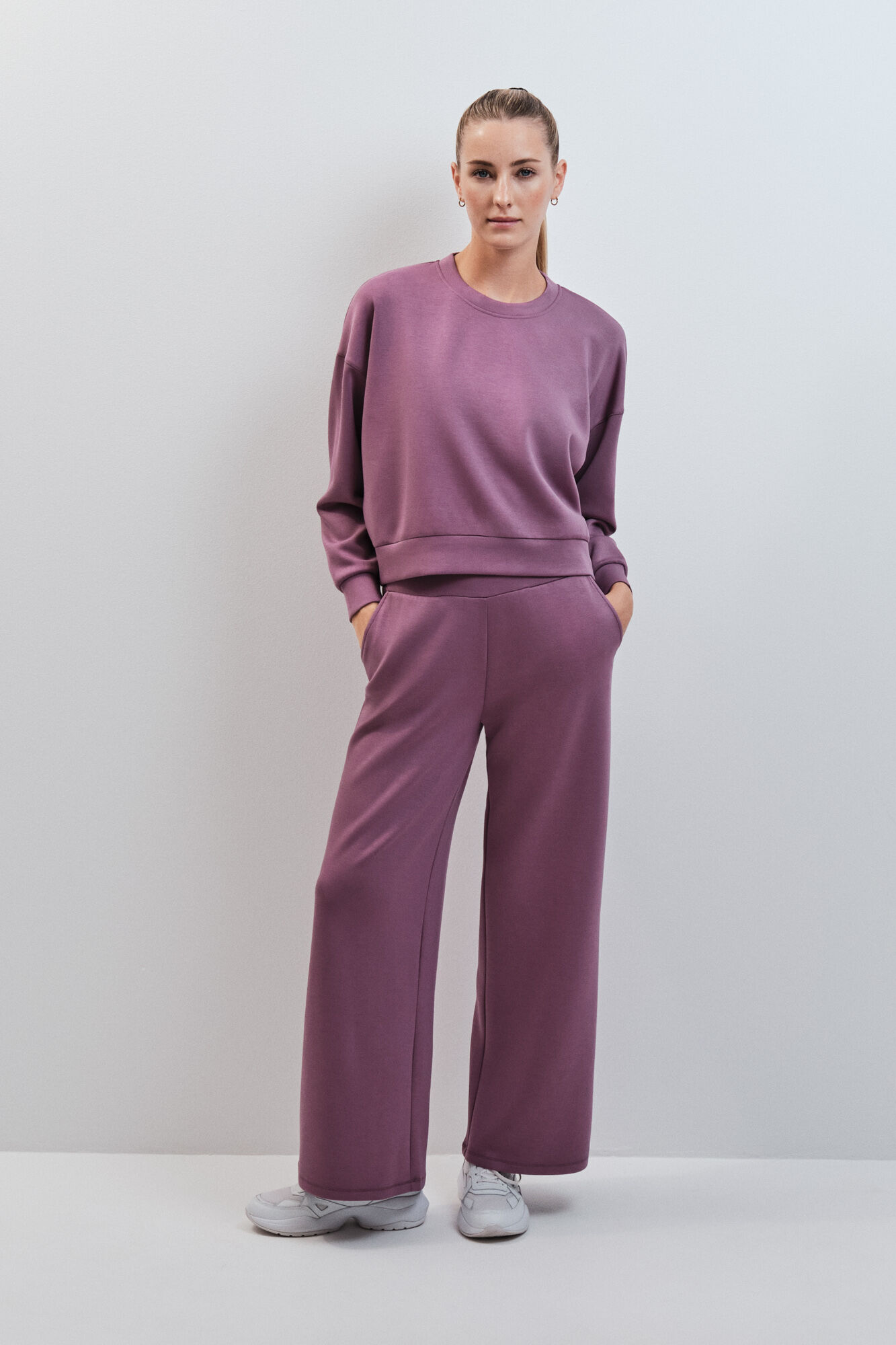 Dash and Stars Cal&ccedil;a comprida larga em modal gren&aacute;