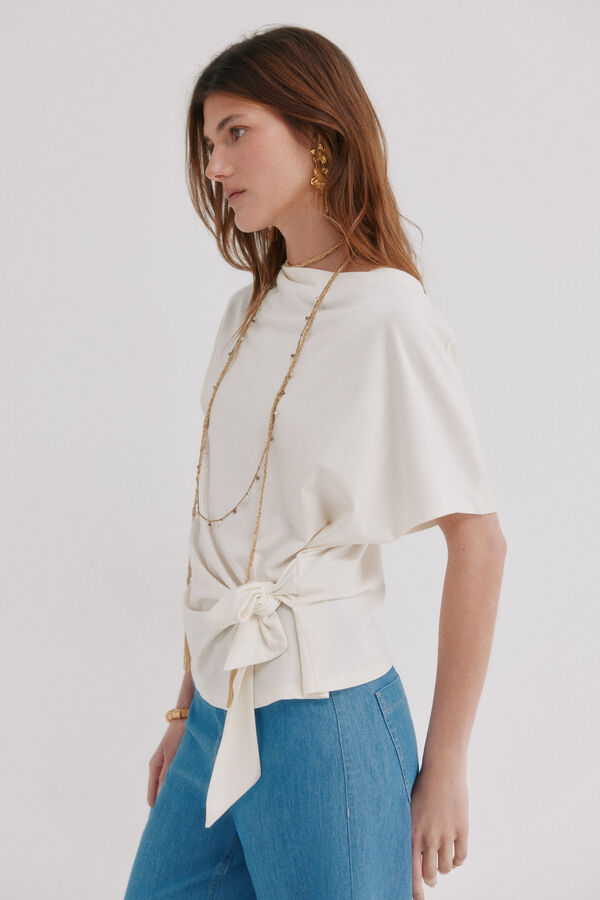 Hoss Intropia Mele. T-shirt em tecido fluido Beige