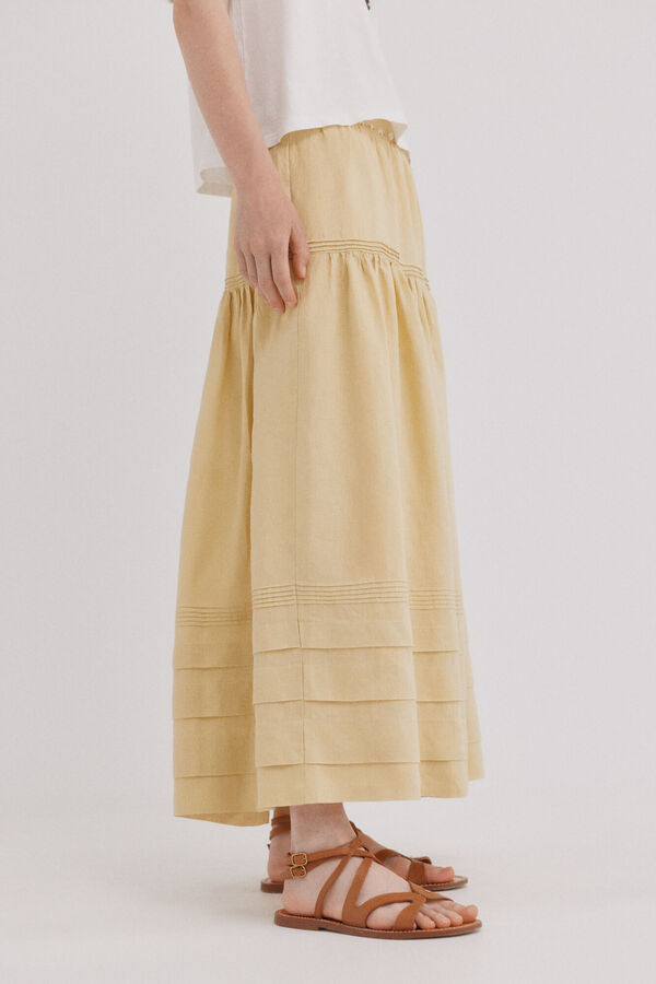 Hoss Intropia Rufina. Pintuck skirt Yellow