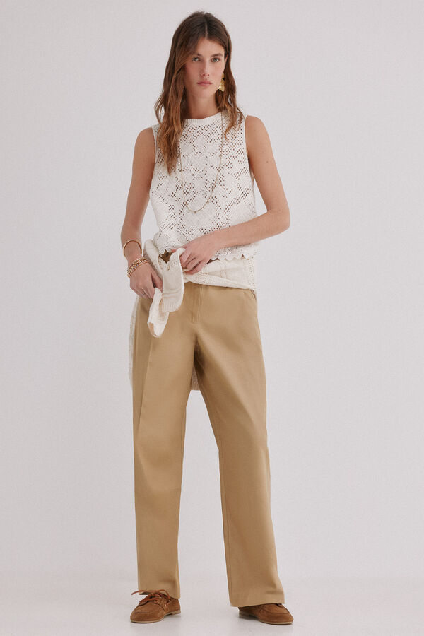 Hoss Intropia Pola. Pantalones corte recto Beige