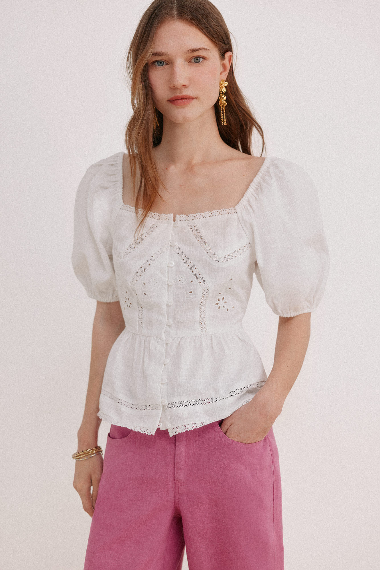 Hoss Intropia Gaia. Blusa peplum rom&acirc;ntica