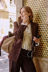 Hoss Intropia Esther. Blazer de veludo cotelê Castanho