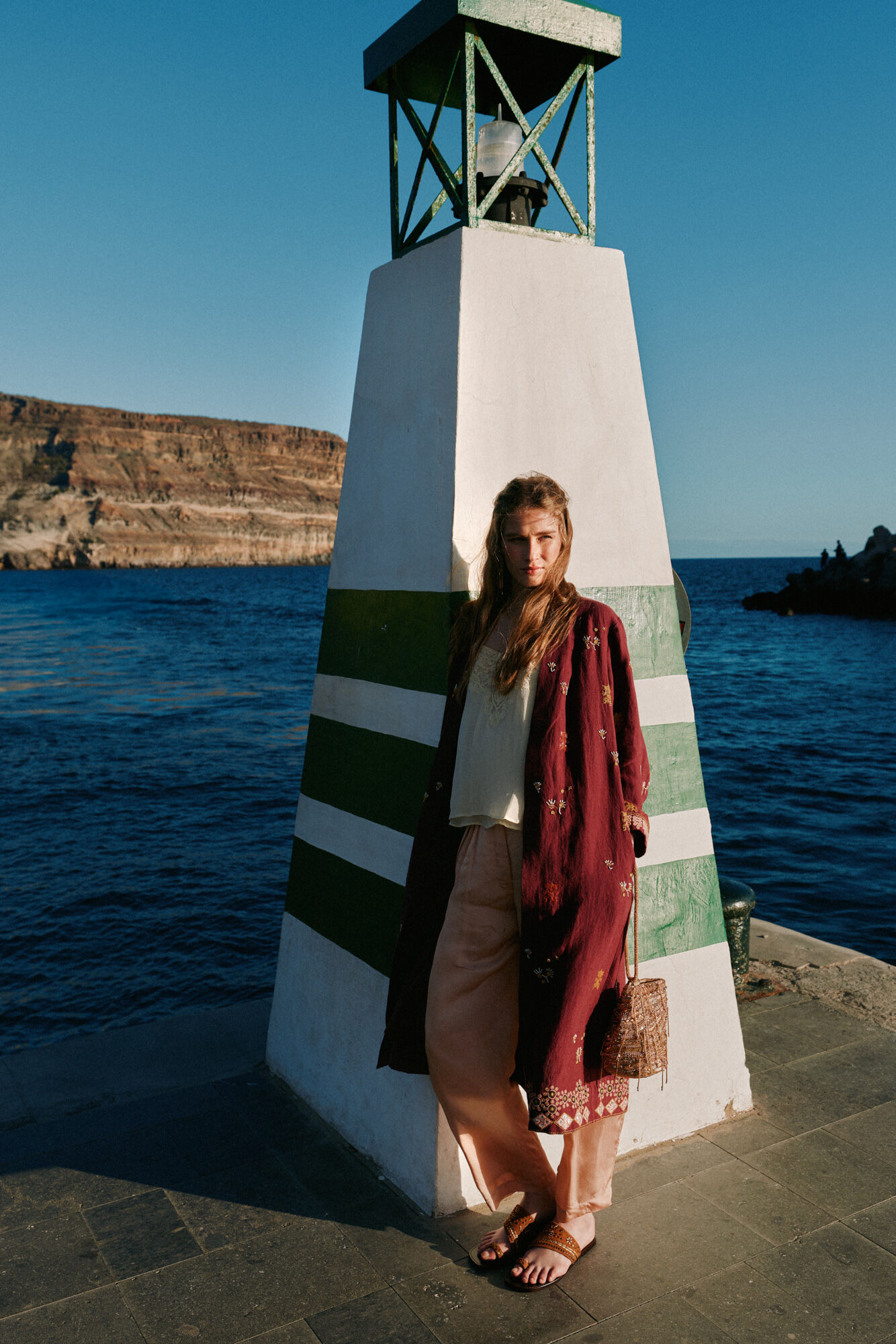 Hoss Intropia Entra. Kimono de lino largo