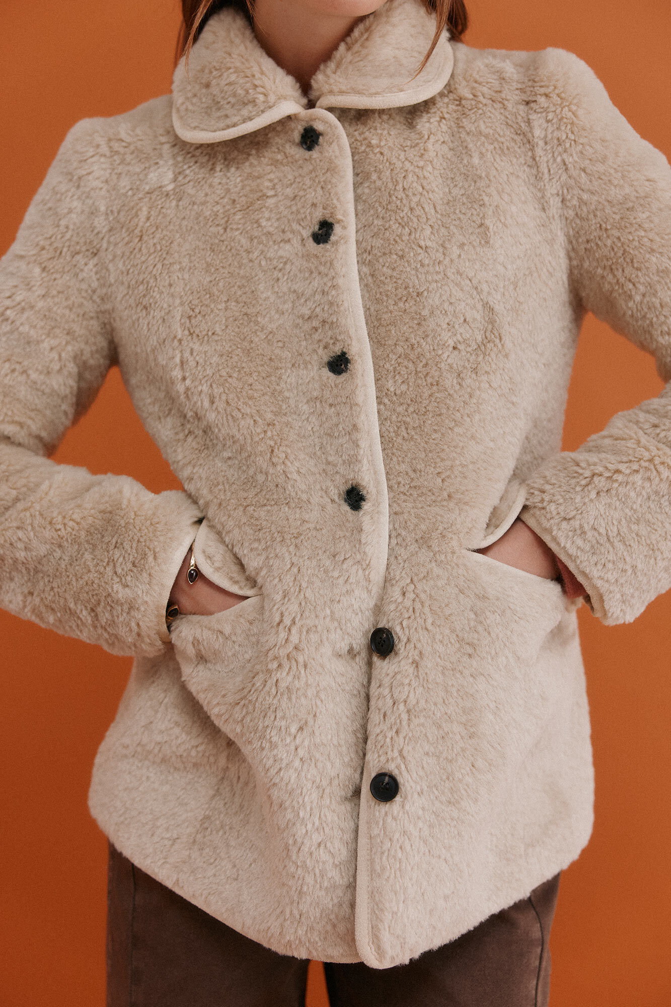 Hoss Intropia Denise. Desportiva com efeito de pele