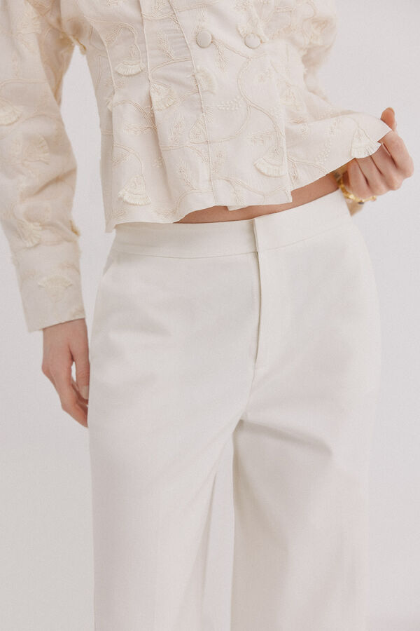 Hoss Intropia Gema. Blusa bordada Ecru