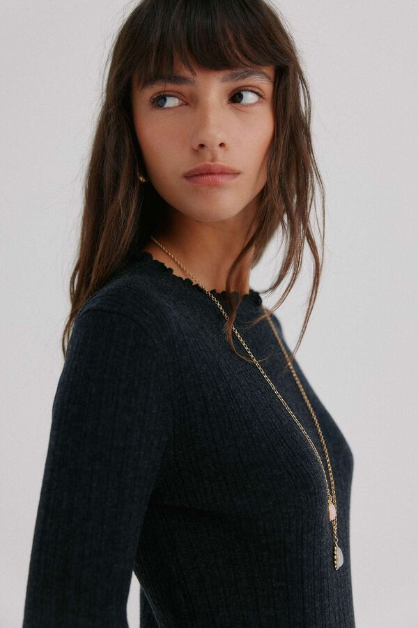 Hoss Intropia Nidia. Top with wave detail Gray