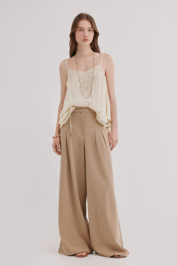 Poppy. Pantalón fluído con pinzas