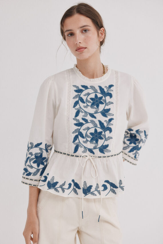 Cordelia. Blusa bordados