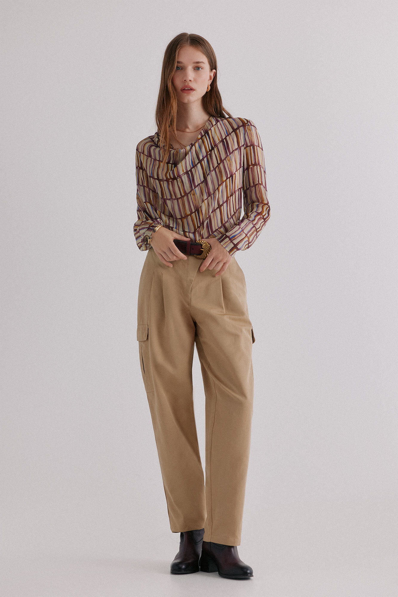 Hoss Intropia Piera. Cal&ccedil;as cargo