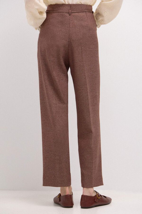 Hoss Intropia Piedad. Pantalón de cuadros con lazada Marron