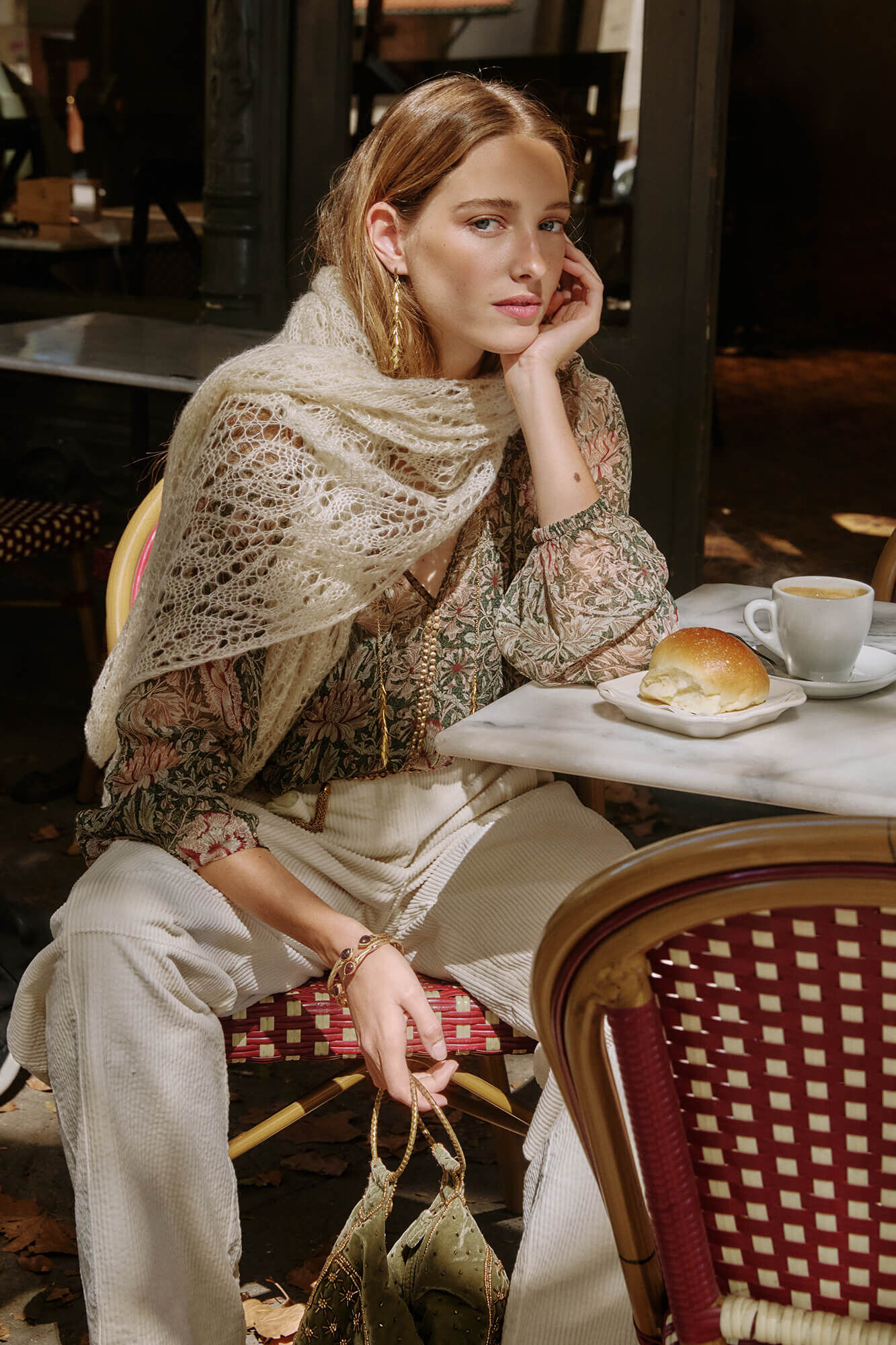 Hoss Intropia Lucila. Bufanda calada