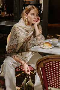 Hoss Intropia Lucila. Cachecol vazado