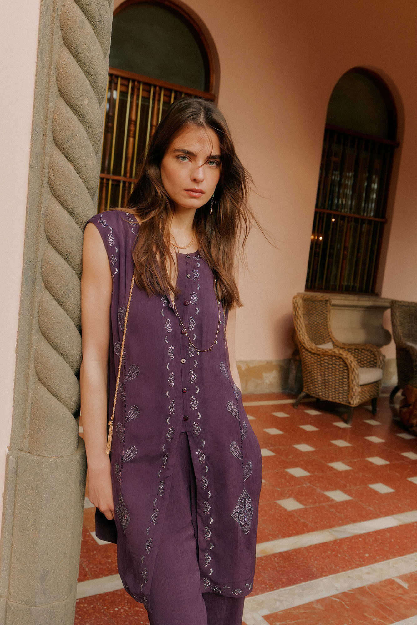 Hoss Intropia Cira. Blusa bordada