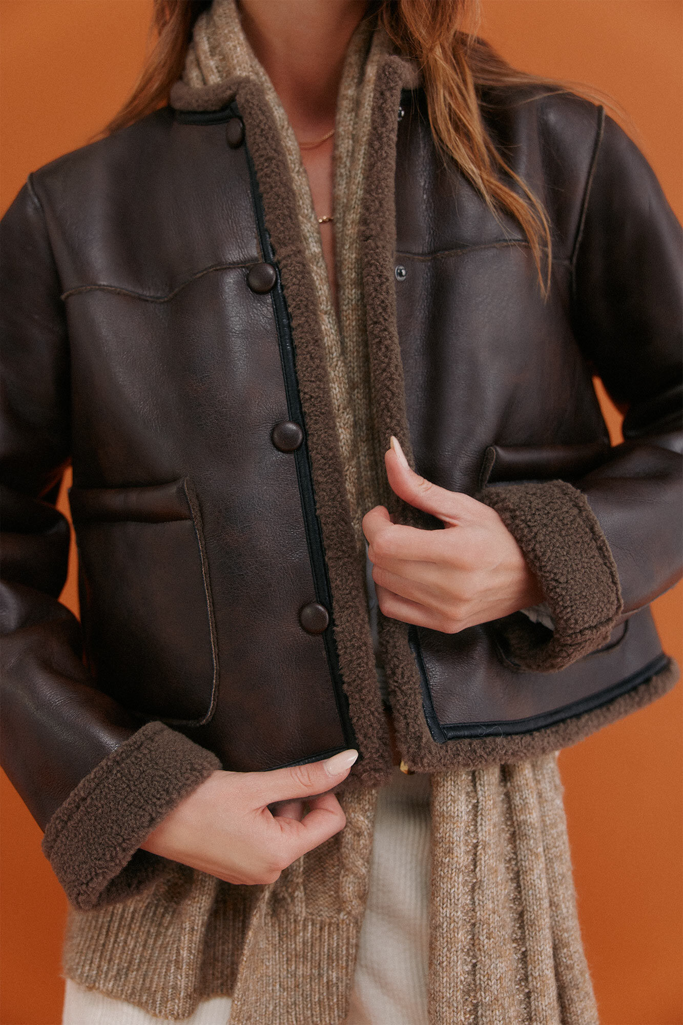 Hoss Intropia Delia. Desportiva dupla face