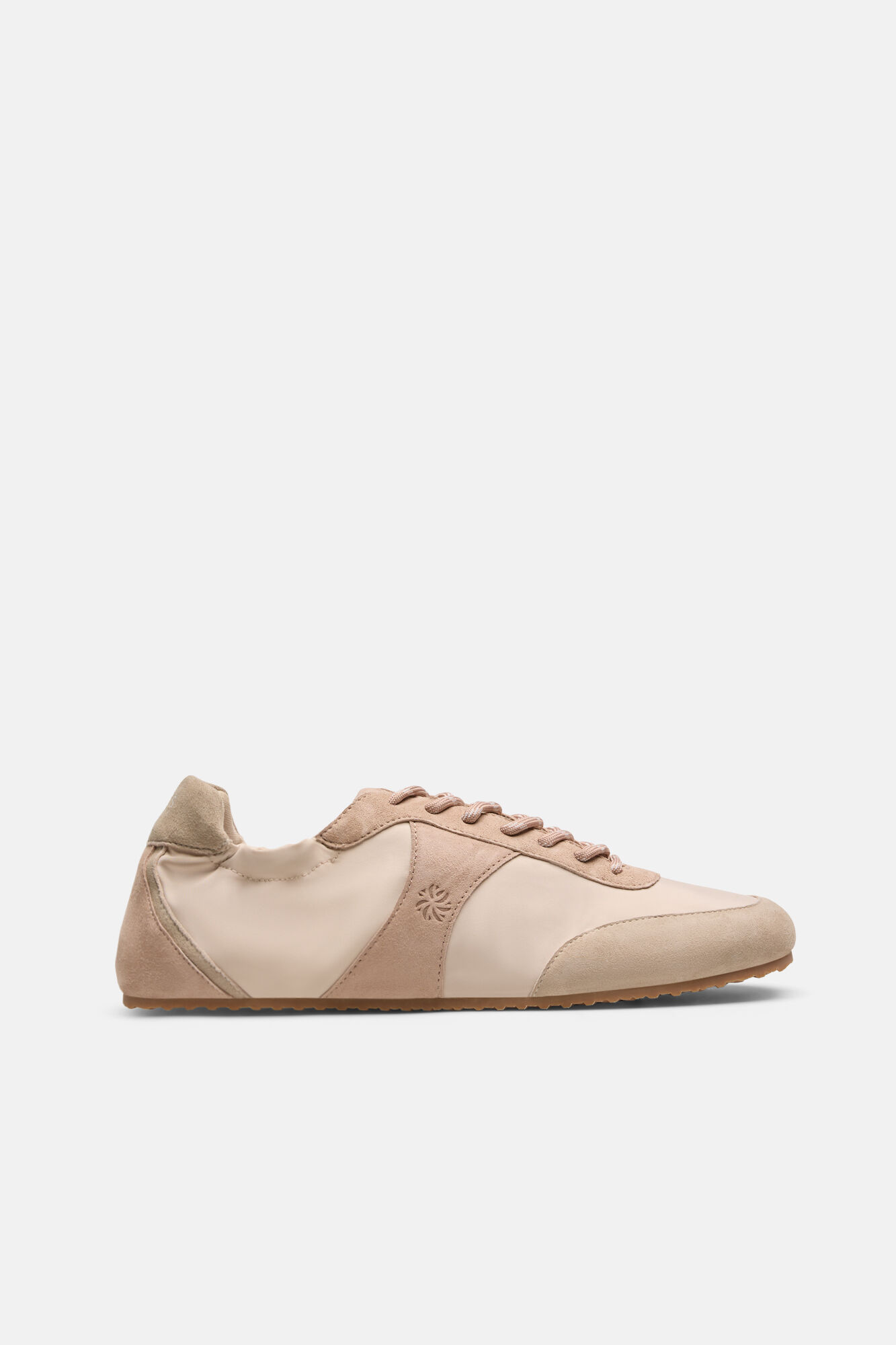 Hoss Intropia Miriam. Sneaker estilo ballet