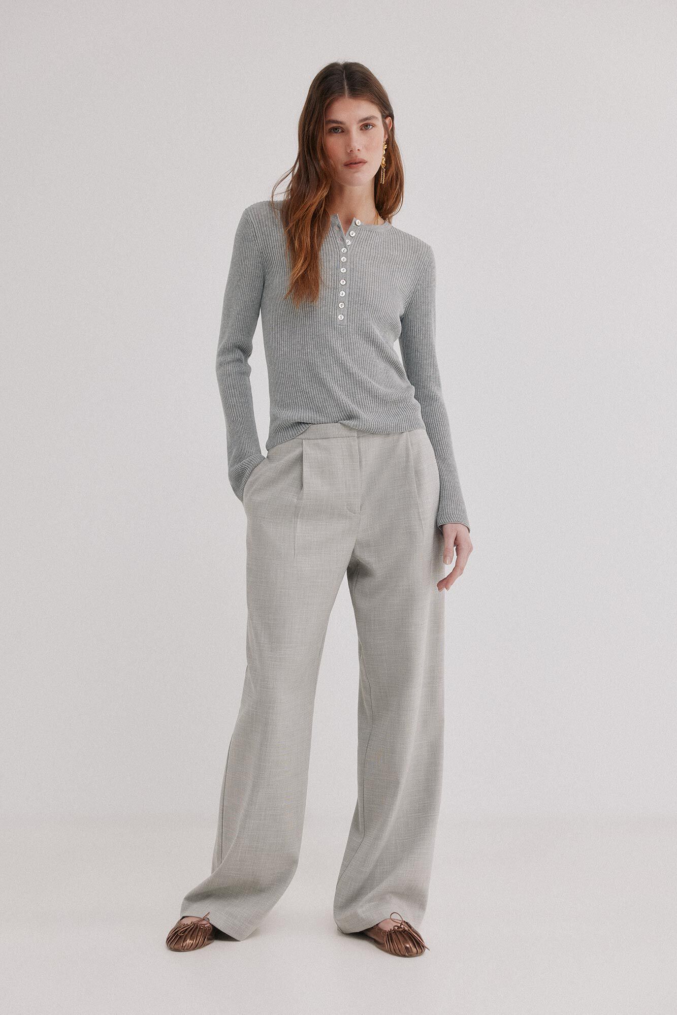 Hoss Intropia In&eacute;s. Top de malha canelada