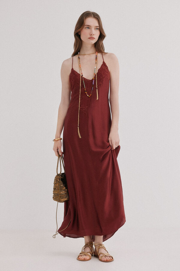 Hoss Intropia Vestido lencero bordado Amalia Granada