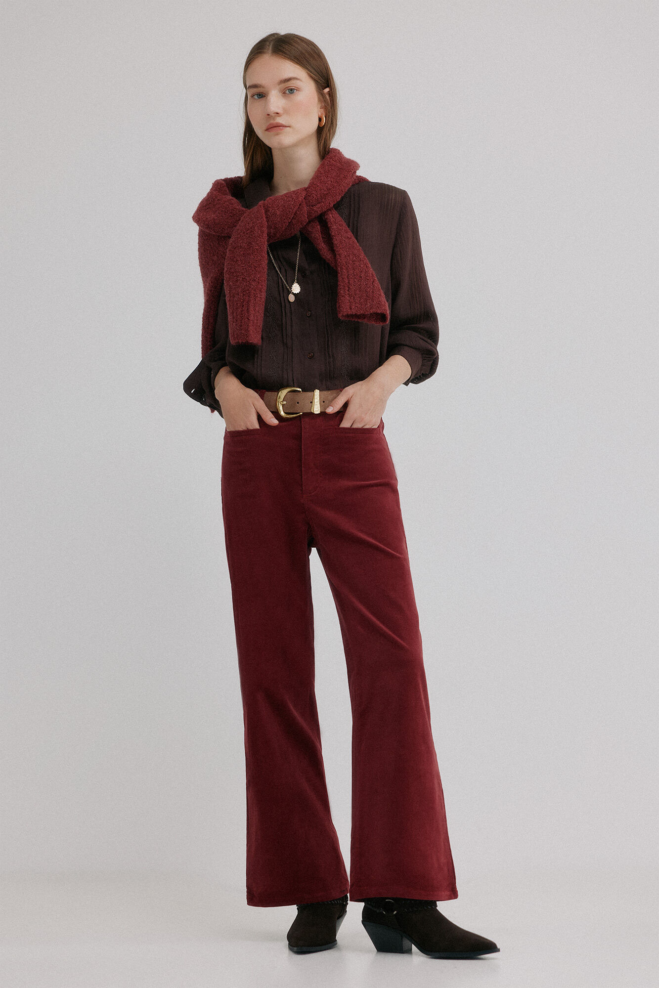 Hoss Intropia Paulette. Cal&ccedil;a de perna larga