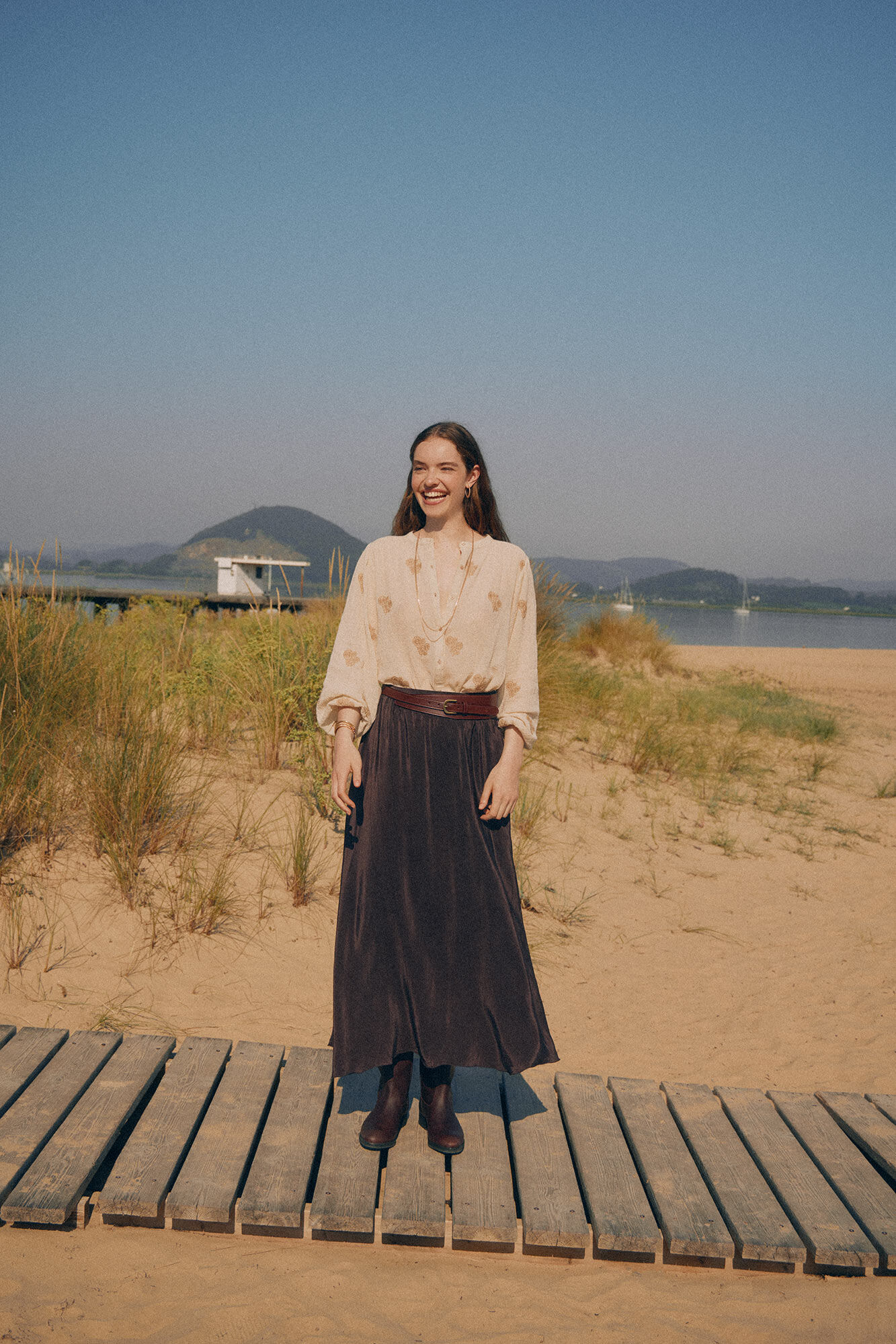 Cortefiel Ofra. Falda capa