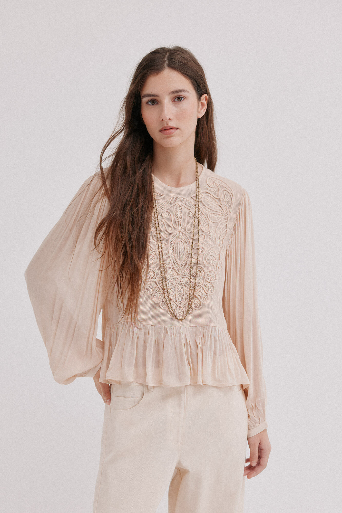 Hoss Intropia Luciana. Collar beads ba&ntilde;ado en oro