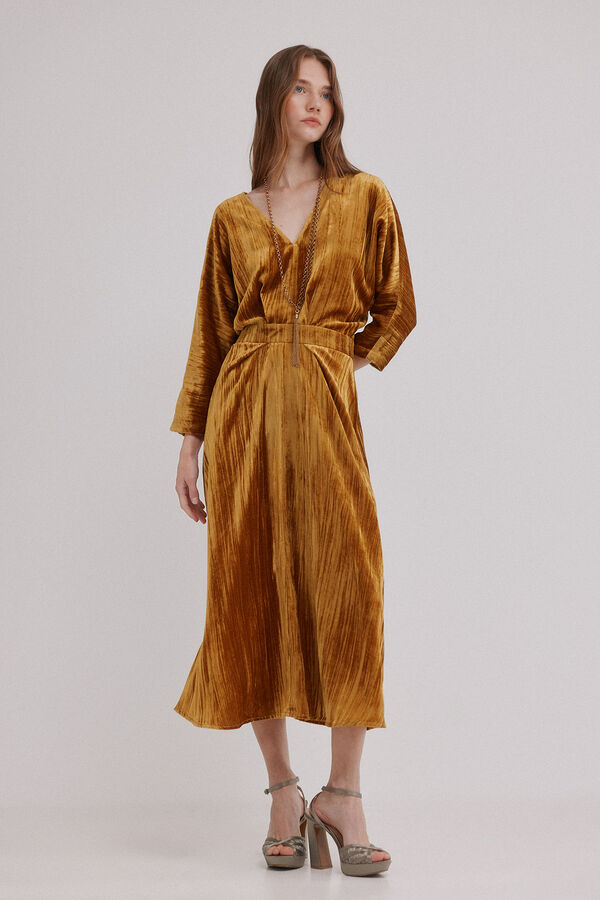 Hoss Intropia Alma. Vestido de veludo Dourado