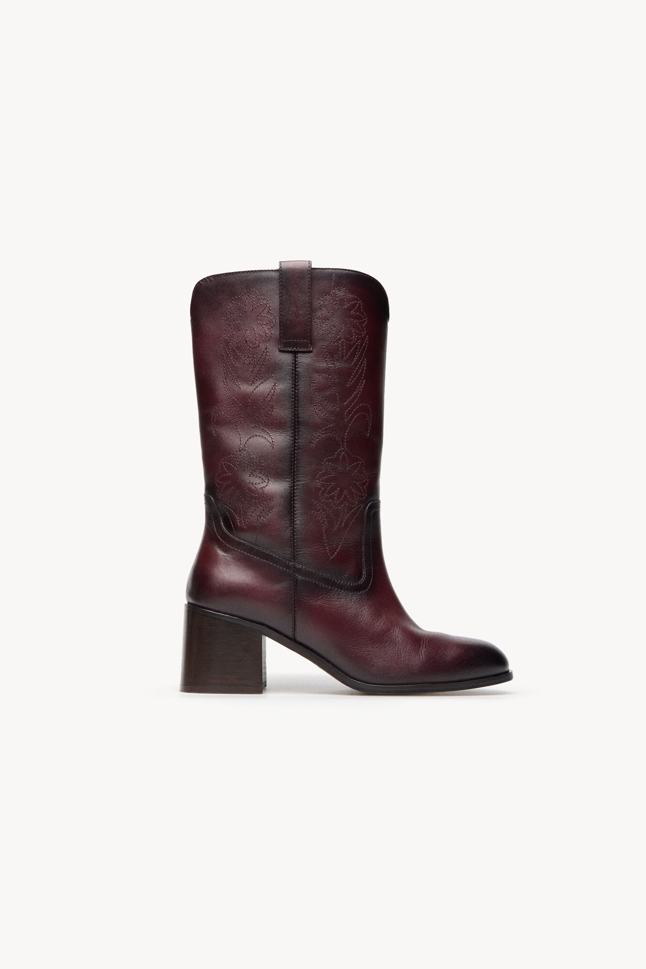 Hoss Intropia Nadia. Bota de piel con bordados de flores