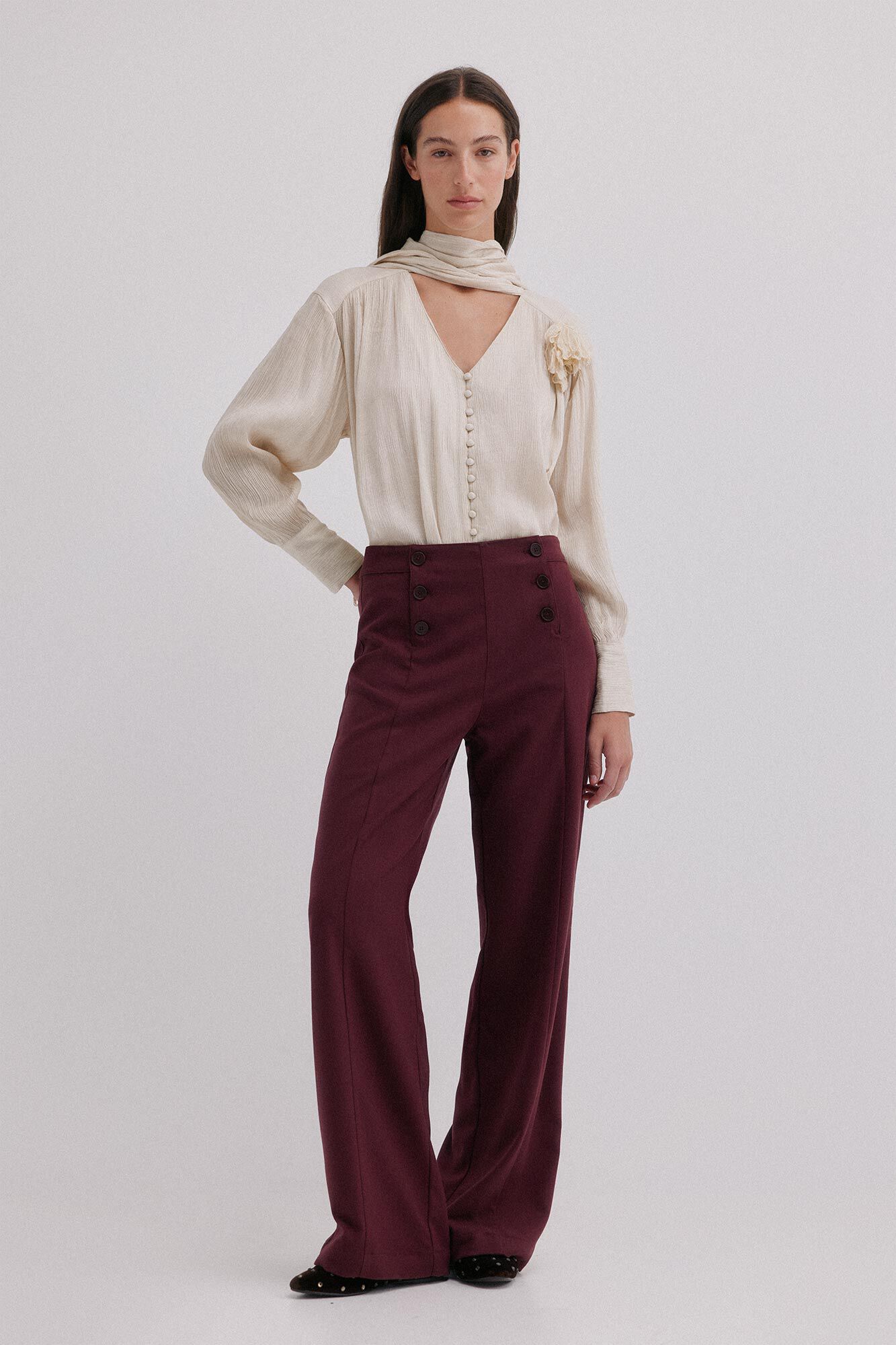 Hoss Intropia Pam. Pantalones con doble abotonadura